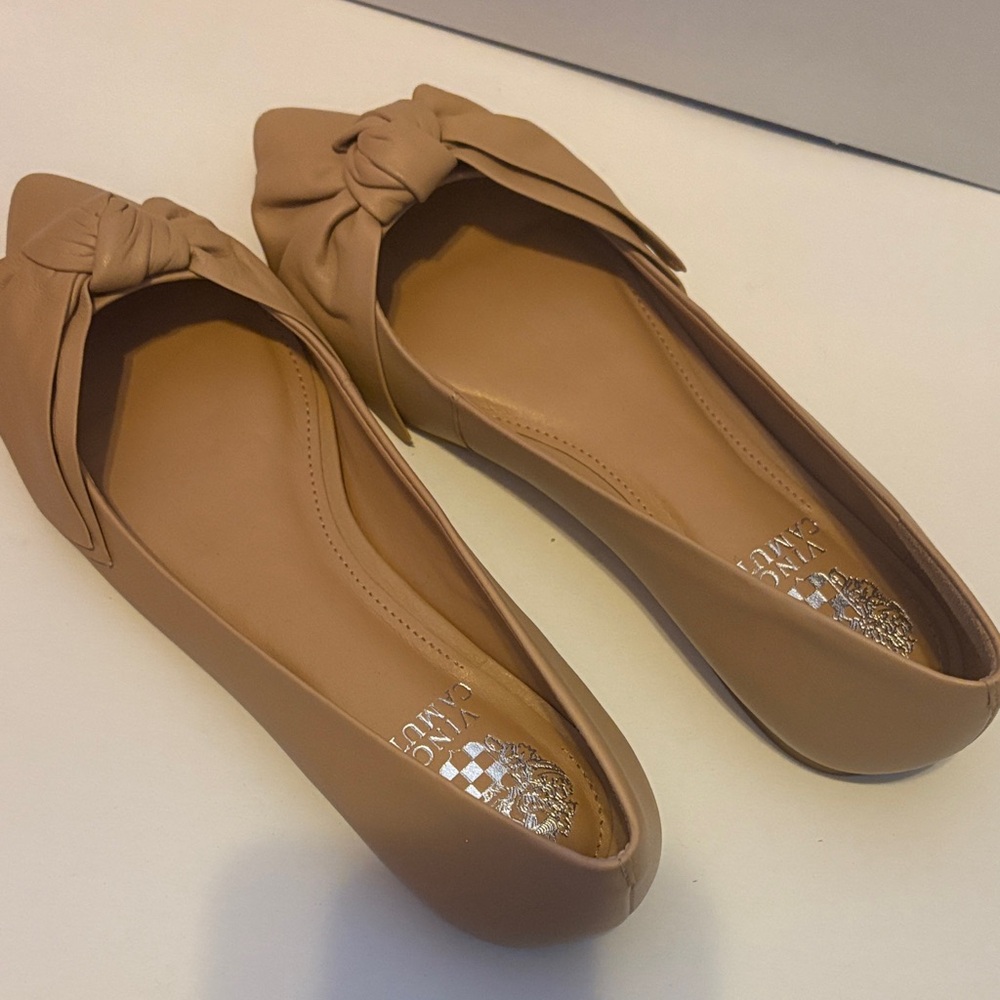 Vince Camuto Tan Bow Flats
